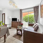 Avec Terrasse, Piscine Et Parking Appartement Prayssac