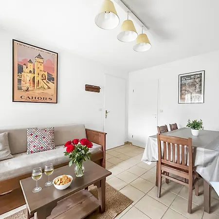 Avec Terrasse, Piscine Et Parking Appartement *